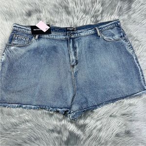Pretty Little Thing High Waisted Denim Shorts PLUS SIZE 26